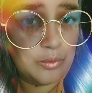 Meet your Posher, Diana